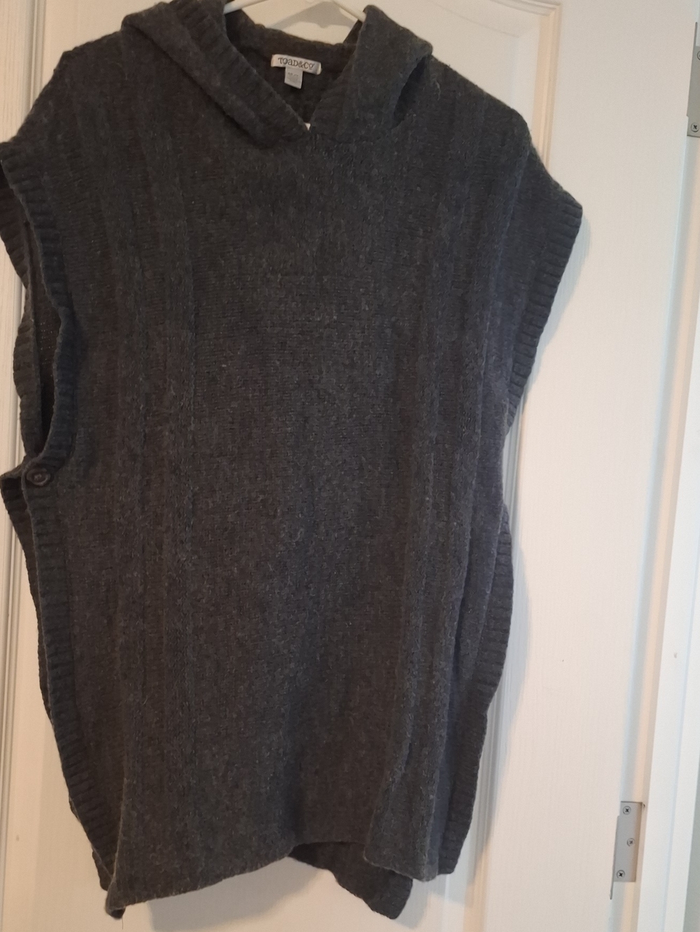 Toad&Co Dark Charcoal Hooded Cable Poncho